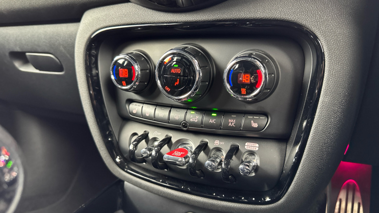 MINI Clubman 2.0 Cooper S Sport 6dr Auto [Comfort Pack] Petrol Estate